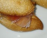 Foto del paso 3 de la receta: Flauta con Oli de Raig y jamón ibérico 😋😋