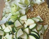 Une image de l'étape 1 de Gratin d'ebly, poireaux et courgettes.