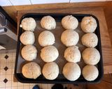 A picture of step 4 of Cheesy Pandesal.