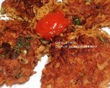 Foto langkah ke 4 dari resep Omelet mie/menu irit endolita😋.