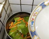 Foto langkah ke 2 dari resep Tumis Sawi Wortel.