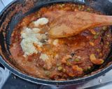 A picture of step 5 of Cashew matar masala.