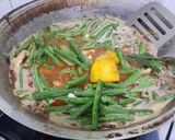 Foto langkah ke 4 dari resep Gulai Sotong |Campur Tahu & Kacang Panjang|.