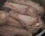 A picture of step 2 of Meat Noodles soup.