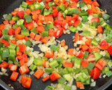 Foto del paso 1 de la receta: Tomates rellenos de setas, gambas y arroz