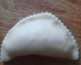 A picture of step 5 of Coconut karanji (gujiya).