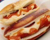 Foto langkah ke 4 dari resep Hot Dog Praktis (Bisa untuk sarapan anak sebelum daring) 😁.