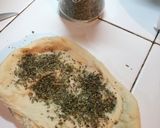 Foto del paso 2 de la receta: Pancitos saborizados (con masa de pizza)