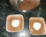 A picture of step 4 of White chocolate molten lawa.