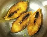 A picture of step 2 of Sorshe Ilish.