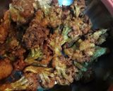 A picture of step 4 of Onion tomato gobhi manchurian.