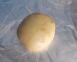 Foto del paso 2 de la receta: Papa horneada que no está horneada