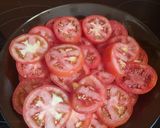 Foto del paso 1 de la receta: Ensalada de tomate y cebolla