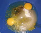 Foto del paso 1 de la receta: Bizcochuelo o Budín de limón húmedo (súper mega húmedo) con harina integral
