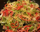 Foto del paso 10 de la receta Estofado de patatas baby con acelgas y pimientos