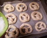 Foto del passaggio 5 della ricetta Bretzel 🍺🇩🇪