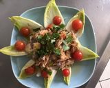 Une image de l'étape 6 de Salade d endives au maquereau pommes tomates cerises et coriandre.