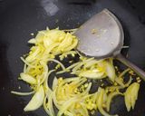 Foto langkah ke 4 dari resep Ayam Goreng Mentega.