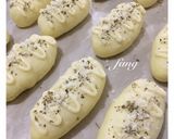 Foto langkah ke 2 dari resep Parmesan Stick Bread.