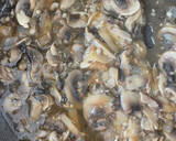 Foto del paso 1 de la receta: Pechuga de pollo al champiñón fit