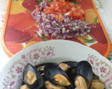 Foto del paso 1 de la receta: Choritos a la chalaca !!