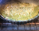 Foto del paso 7 de la receta: Cocina para principiantes: Tarta de brócoli y queso con masa de espinaca
