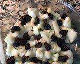 Foto del paso 2 de la receta: Coliflor con ciruelas pasas y bechamel sin gluten gratinadas
