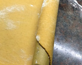 Foto del paso 5 de la receta: Tarta de zapallitos o pascualina con masa casera 😋