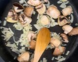 A picture of step 2 of Baked Salmon with spinach and mushroom.