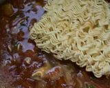 صورة لخطوة 3 من وصفة اندومي 😋