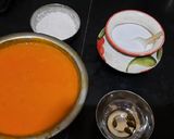 A picture of step 3 of Aamras aur Poori.