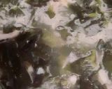 Foto langkah ke 5 dari resep Miyeok guk / Soup Rumput Laut Korea.