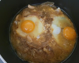 Foto del paso 1 de la receta: Conejo estofado con huevos poché