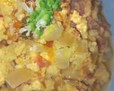 A picture of step 1 of Eggs with Tomatoes (Jaz Maz).