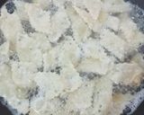 Foto langkah ke 5 dari resep Kue Bawang Seledri.