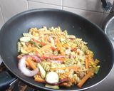 Foto del paso 1 de la receta: Wok de vegetales a las finas hierbas