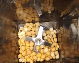 Hình bước làm 2 của món Ăn dặm cho bé: Đậu hủ đậu gà