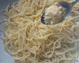 Foto langkah ke 5 dari resep Spaghetti Aglio Olio.