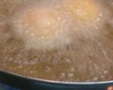 A picture of step 6 of Cheesy Sago Bombs.