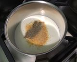 Une image de l'étape 2 de Sauce fruitée au roquefort (pour pâtes).