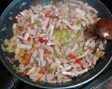 Foto del paso 4 de la receta: Pasta con salteado de salchichas y bacon