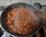 Foto del paso 3 de la receta: Pasta picante con calamares