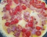 A picture of step 5 of Bacon,Tomato, Advacado Omelette.