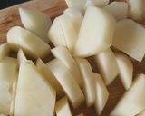 A picture of step 2 of Boneless chicken and vegetable rice.