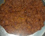 A picture of step 1 of Ghee ke khurchan se bani swadisht mithai.
