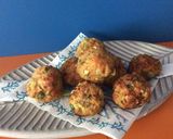 A picture of step 4 of Eggplant Meatballs with Cheese.