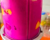 A picture of step 3 of Pinky Dragon Fruit Smoothie.
