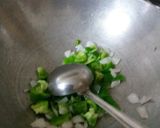A picture of step 5 of Raw mango spinach pesto pasta.