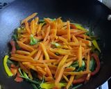 Foto del paso 6 de la receta: Spaghetti con verduras al wok (estilo oriental con salsa yakisoba)