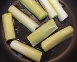 Foto del paso 3 de la receta Puerros a la plancha con vinagreta